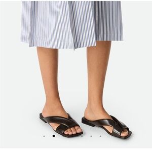 Bottega Veneta Riva Flat